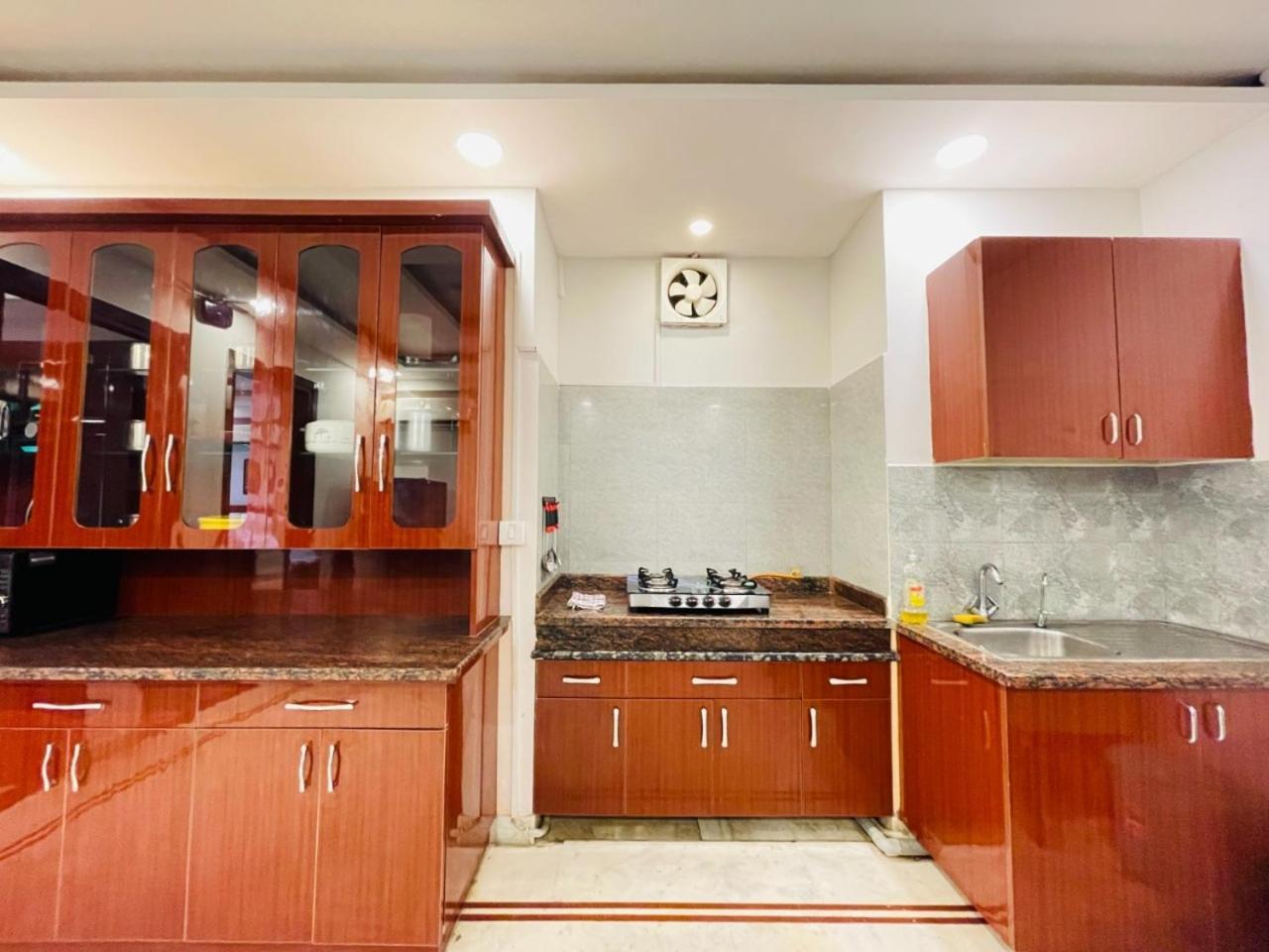 Bedchambers Serviced Apartments, Sector 38 グルガウン エクステリア 写真